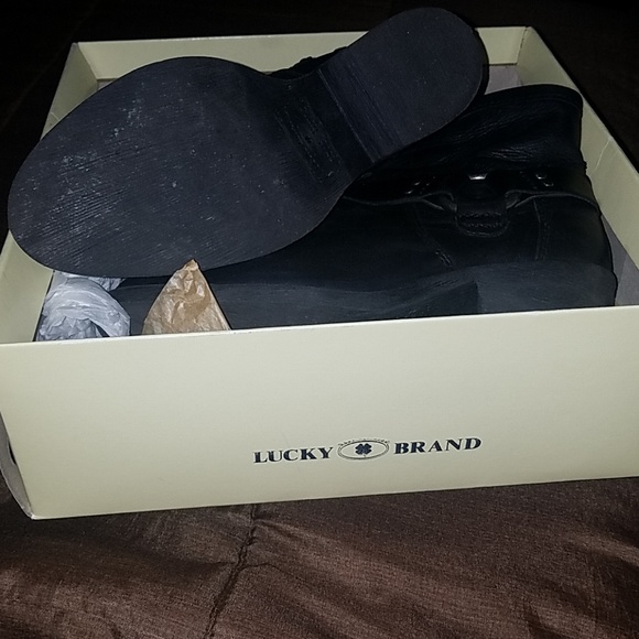 Boots - Picture 3 of 8